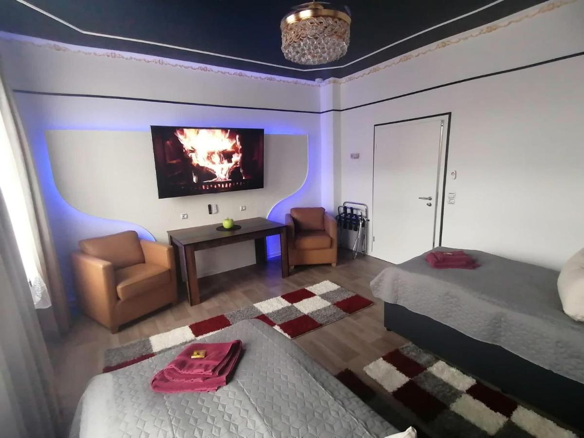 Best-Preis -Gold Suite- Mit Netflix, Self-Check-In, Ebike Ladestation, Fahrradraum, Wlan, Netflix Und Massagesessel - Direkt Am Elberadweg Im Herzen Von Віттенберґе Екстер'єр фото