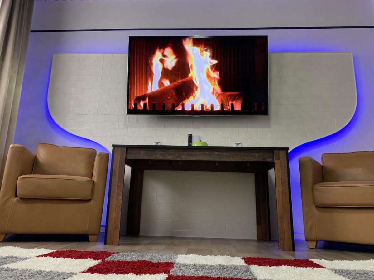 Best-Preis -Gold Suite- Mit Netflix, Self-Check-In, Ebike Ladestation, Fahrradraum, Wlan, Netflix Und Massagesessel - Direkt Am Elberadweg Im Herzen Von Віттенберґе Екстер'єр фото