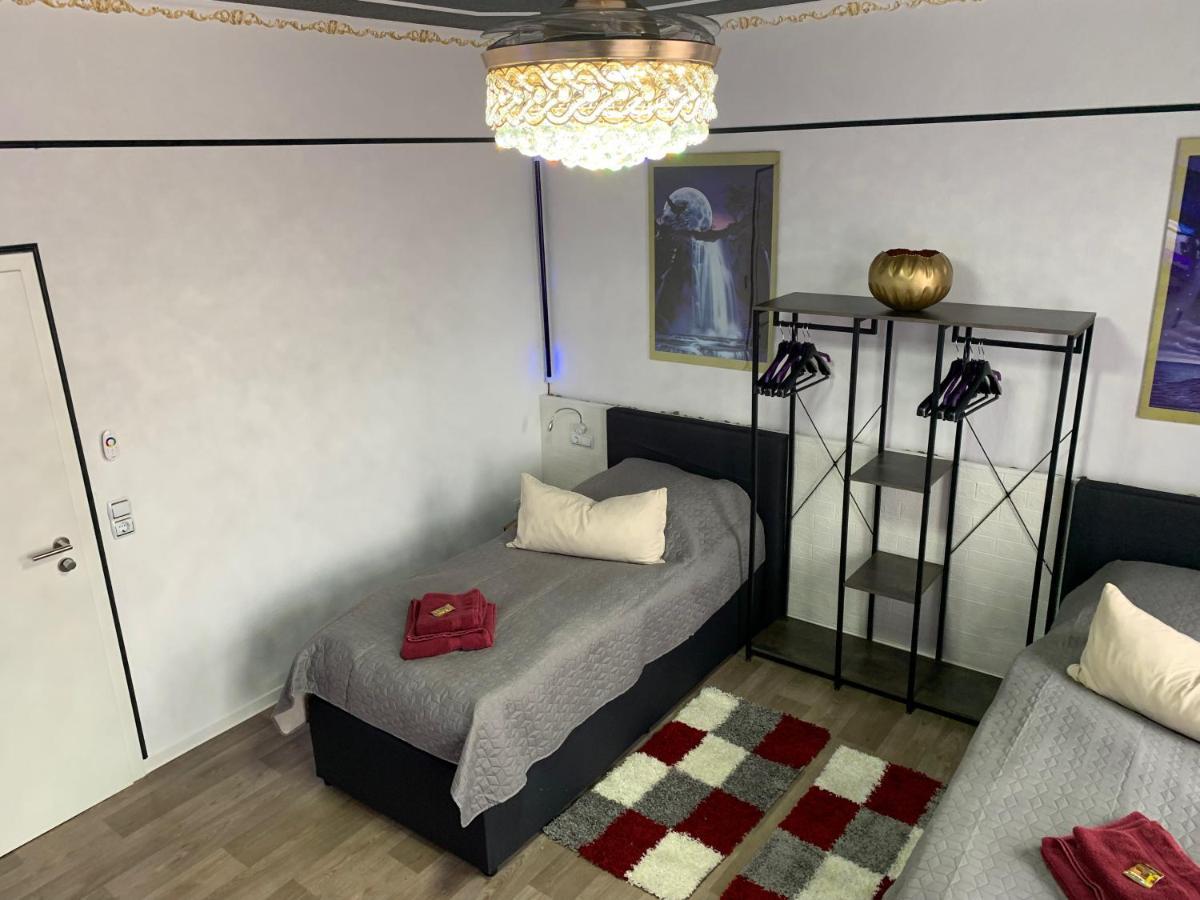Best-Preis -Gold Suite- Mit Netflix, Self-Check-In, Ebike Ladestation, Fahrradraum, Wlan, Netflix Und Massagesessel - Direkt Am Elberadweg Im Herzen Von Віттенберґе Екстер'єр фото